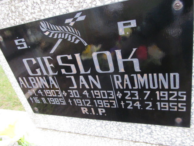 Rajmund Cieslok 1925 Smolnica - Grobonet - Wyszukiwarka osób pochowanych