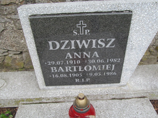 Anna Dziwisz 1910 Smolnica - Grobonet - Wyszukiwarka osób pochowanych